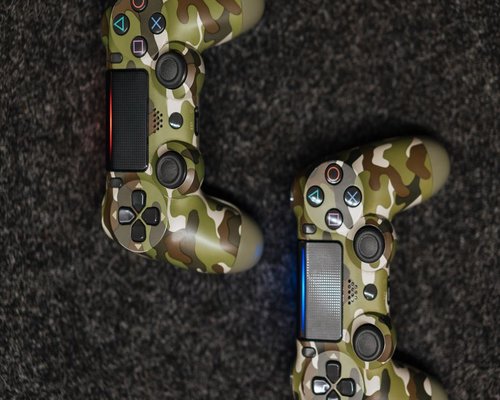 Console gaming controllers